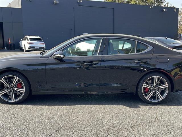 2025 Genesis G70 3.3T Sport Advanced 9