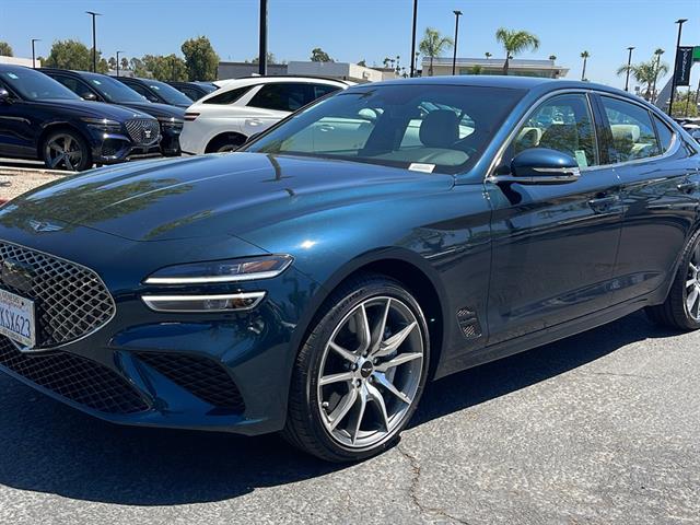 2024 Genesis G70 2.5T Standard 13