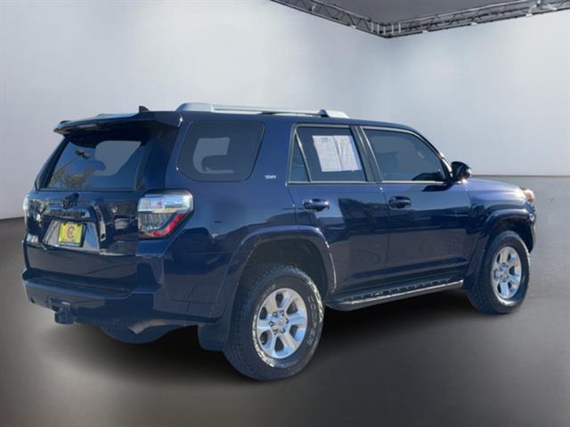 2018 Toyota 4Runner SR5 4