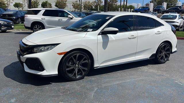 2018 Honda Civic Hatchback Sport 13