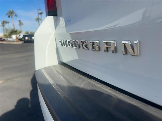 2017 Chevrolet Suburban LS 1500 10