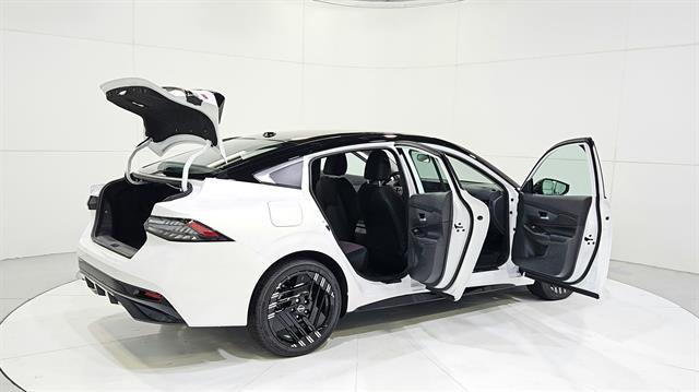 car-gallery-32