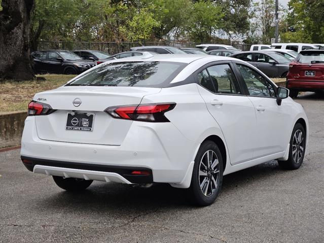 2025 Nissan Versa SV 5