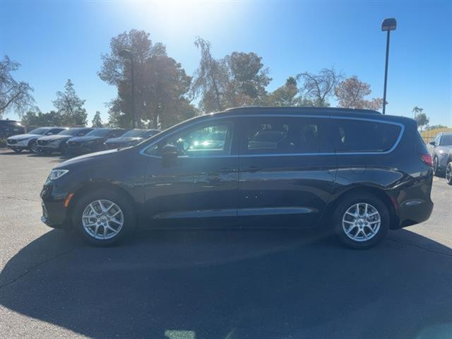 2022 Chrysler Pacifica Touring L 4