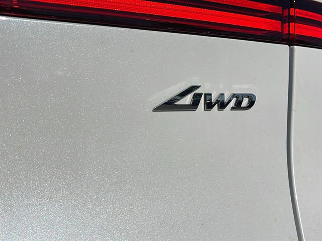 2025 Genesis GV70 2.5T AWD 31