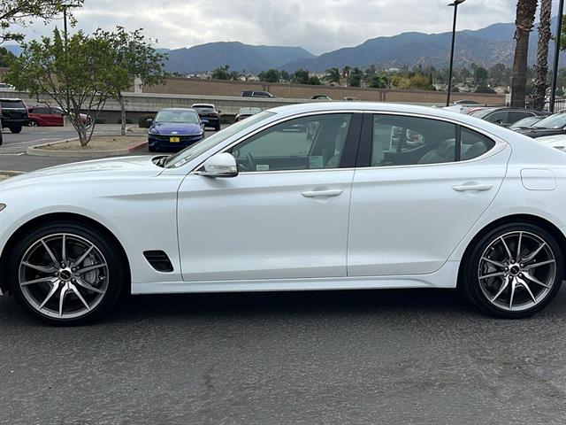 2025 Genesis G70 2.5T Standard 12