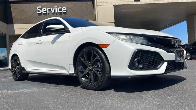 2018 Honda Civic Hatchback Sport 5