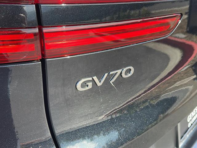 2025 Genesis GV70 2.5T AWD 30