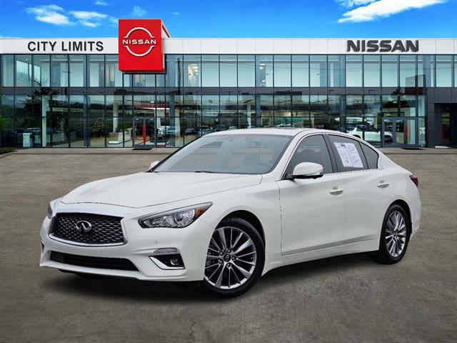 2022 INFINITI Q50 LUXE 1