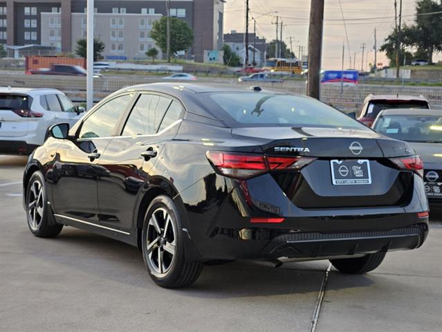 2024 Nissan Sentra SV 4