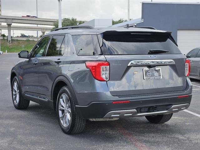 2023 Ford Explorer XLT 3