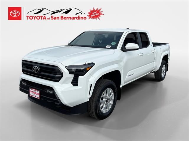 2025 Toyota Tacoma SR5's photo