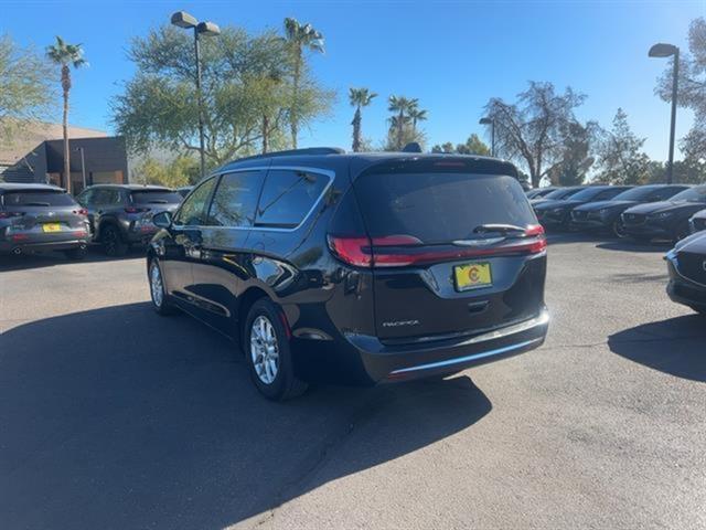 2022 Chrysler Pacifica Touring L 10