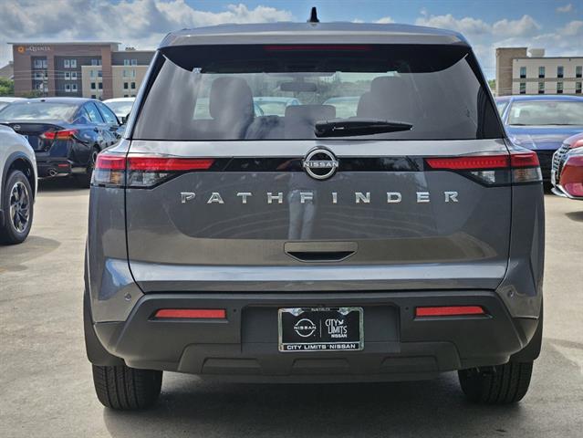 2024 Nissan Pathfinder S 4