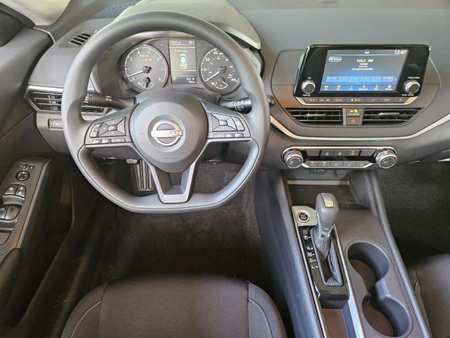 2024 Nissan Altima 2.5 S 18