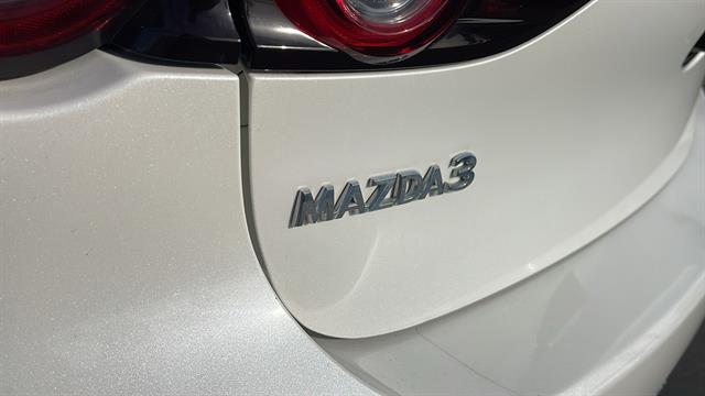 2021 Mazda Mazda3 Hatchback Preferred 29