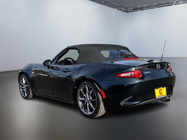 2016 Mazda MX-5 Miata Grand Touring 8