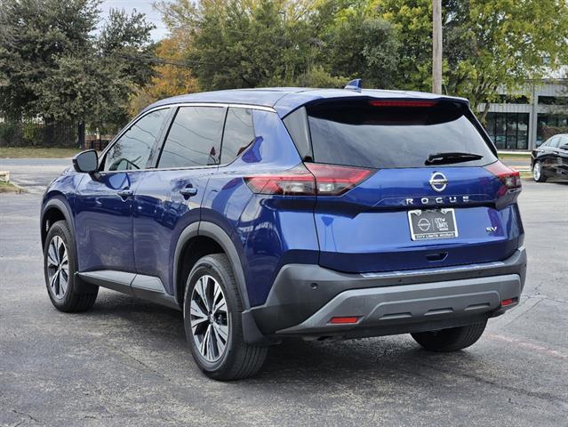 2021 Nissan Rogue SV 3