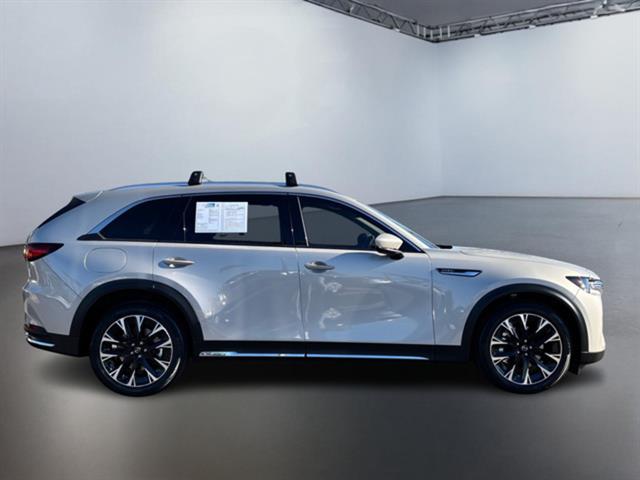 2024 Mazda CX-90 PHEV Premium 3