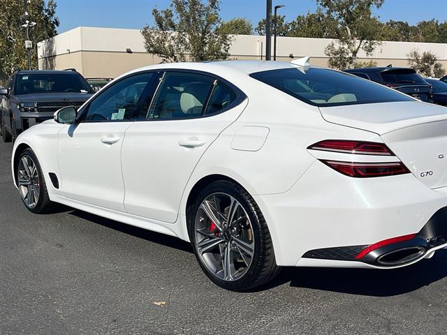 2024 Genesis G70 3.3T Sport Advanced 11