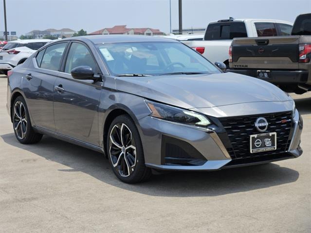 2024 Nissan Altima 2.5 SR 2