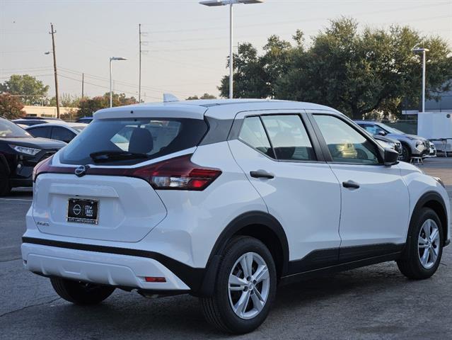 2024 Nissan Kicks S 3