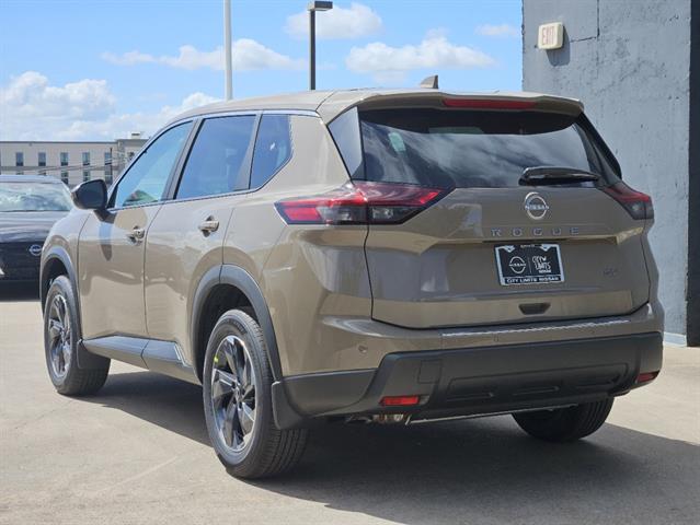 2024 Nissan Rogue SV 4