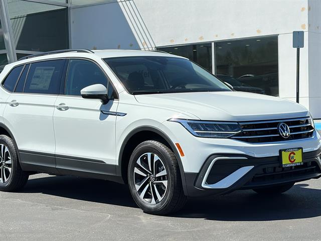 2024 Volkswagen Tiguan S 2