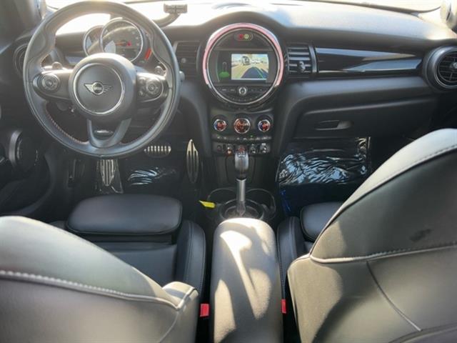 2019 MINI Hardtop 4 Door Cooper S 16