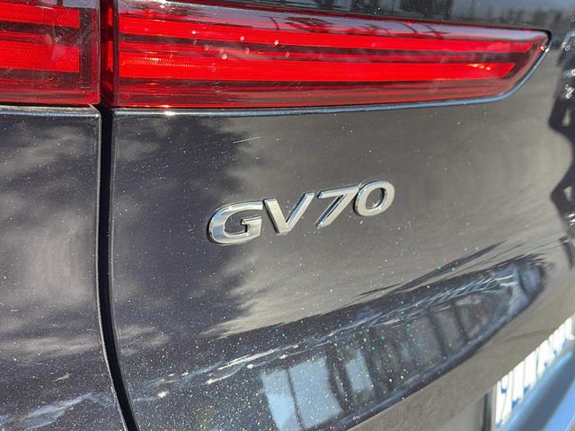 2024 Genesis GV70 2.5T Standard 29