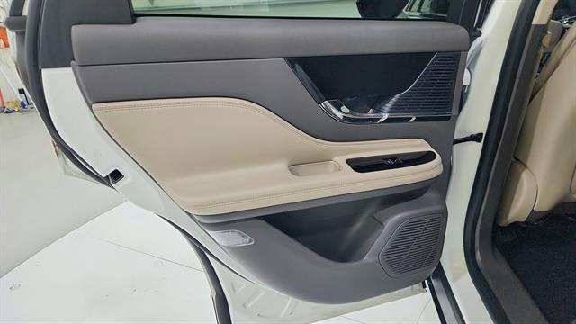 car-gallery-23