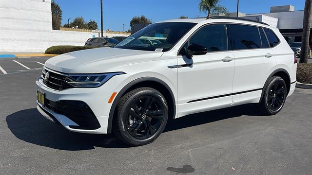 2024 Volkswagen Tiguan SE R-Line Black 13