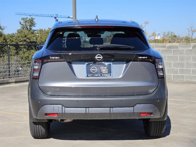 2025 Nissan Kicks SV 4