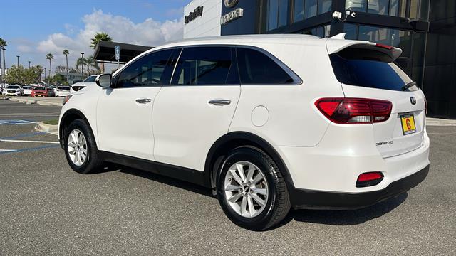 2019 Kia Sorento LX V6 9