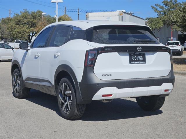 2025 Nissan Kicks SV 3