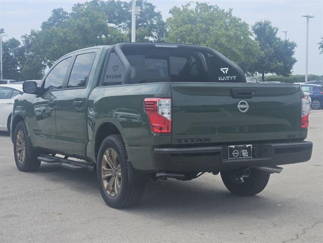 2024 Nissan Titan SV 7