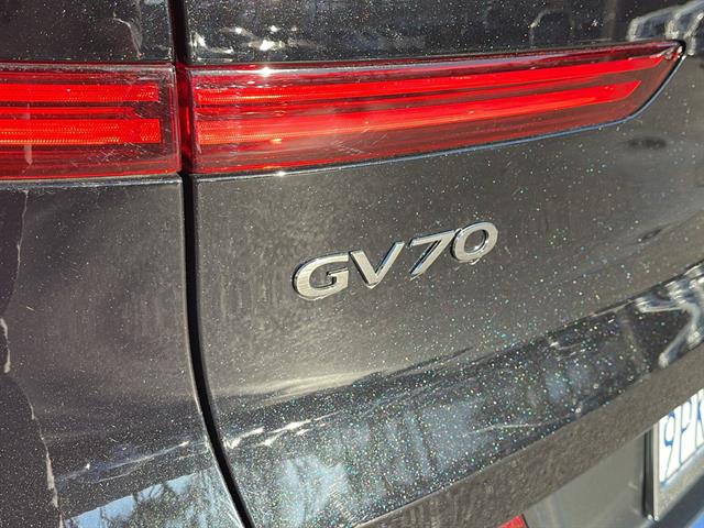 2025 Genesis GV70 2.5T Standard 29