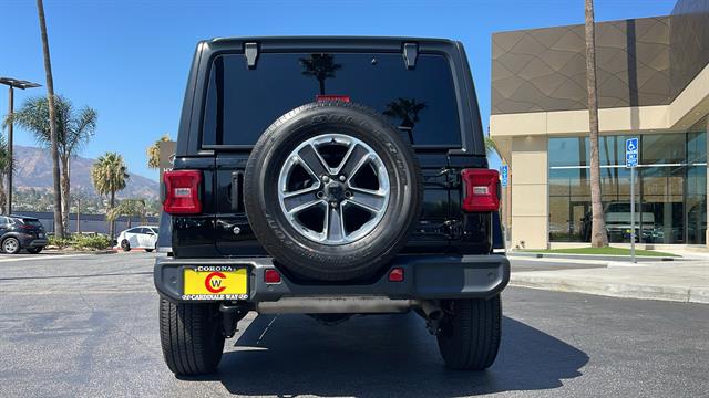 2018 Jeep Wrangler Unlimited Sahara 10