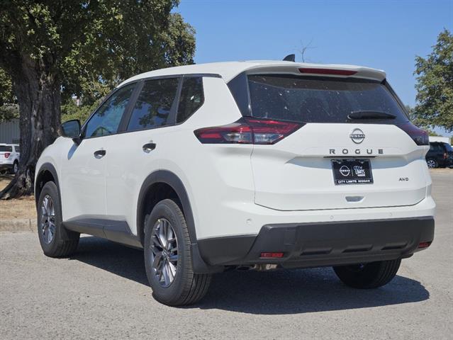 2025 Nissan Rogue S 3