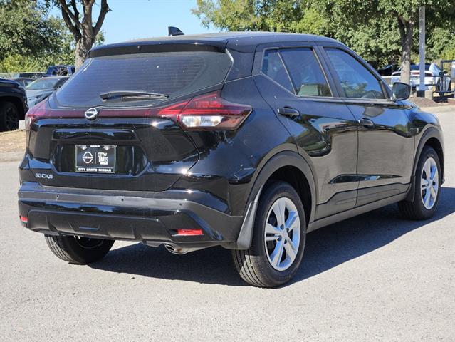 2024 Nissan Kicks S 5