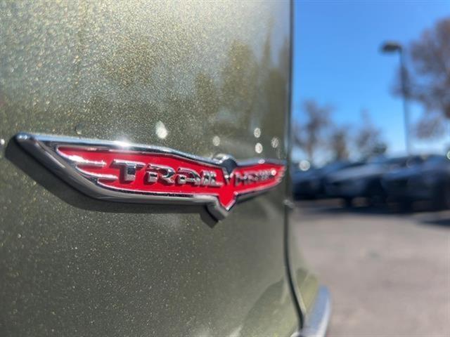 2020 Jeep Cherokee Trailhawk 18