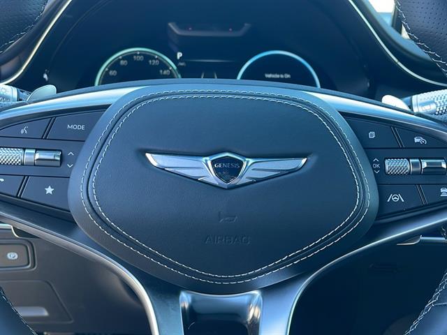 2025 Genesis GV70 2.5T AWD 24