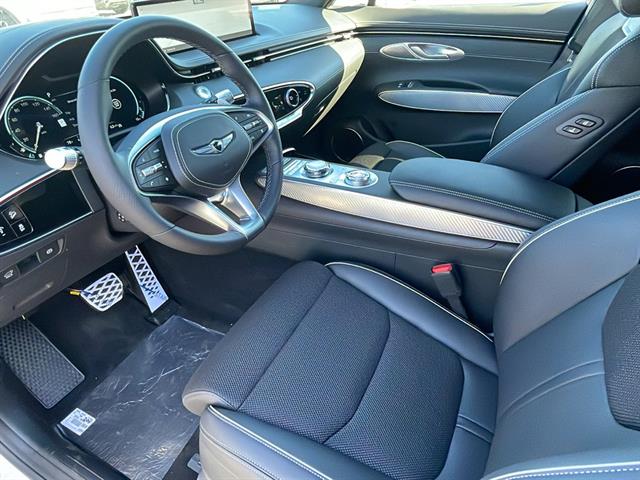 2025 Genesis GV70 2.5T AWD 15