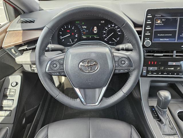 2022 Toyota Avalon XLE 18