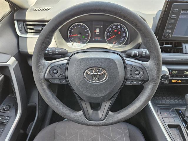 2019 Toyota RAV4 XLE 20