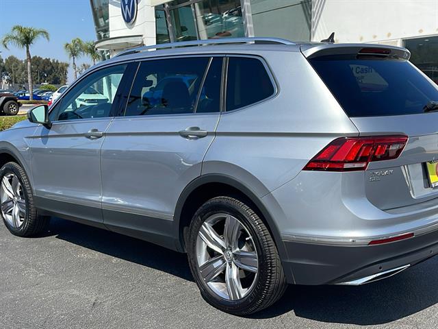 2020 Volkswagen Tiguan 2.0T SEL 11