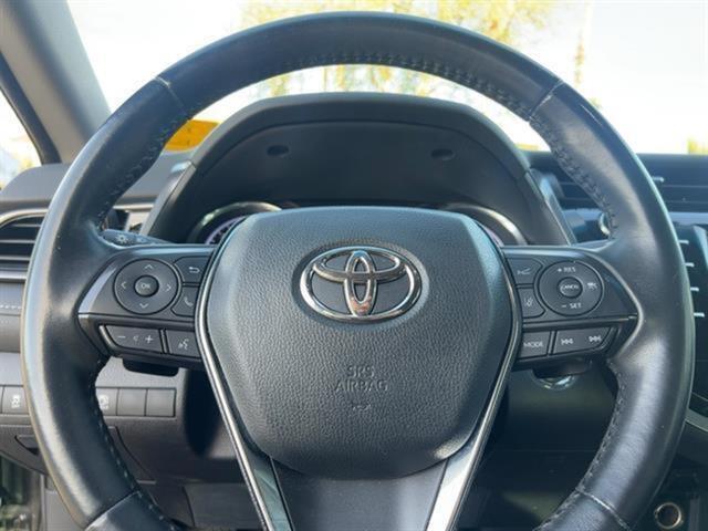 2020 Toyota Camry SE 27