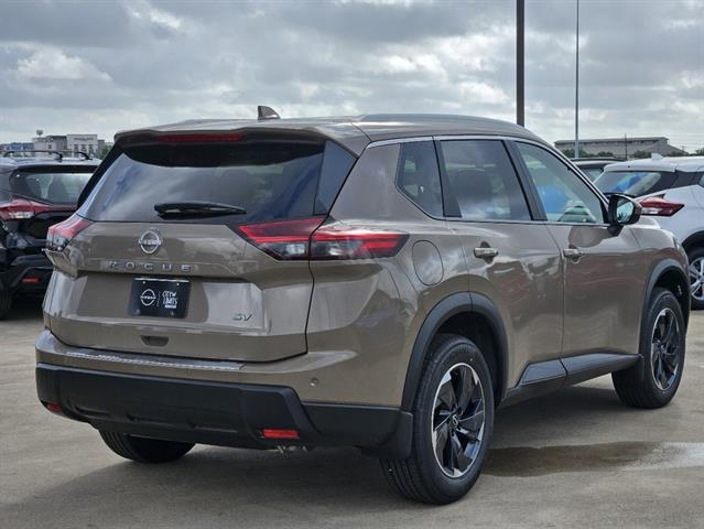 2024 Nissan Rogue SV 4