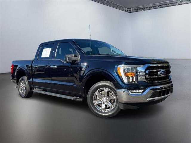 2021 Ford F-150 XLT 2