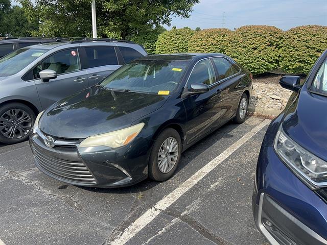 View vehicle photo 3